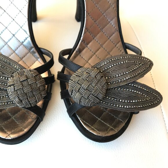 CHANEL BLACK SATIN SLINGBACKS CC LOGO CAMELLIA PETALS 38.5 CHAIN STRASS WEDDING - Picture 10 of 16